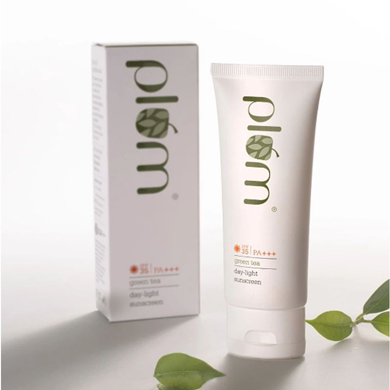 Plum Goodness Green Tea Day-Light Sunscreen Gel SPF 35 - PA+++ - 50 ml - Image 2